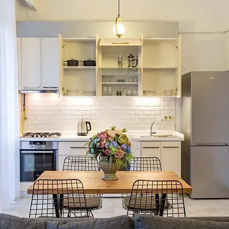 2 Bedroom Apartment In Umraniye Istanbul