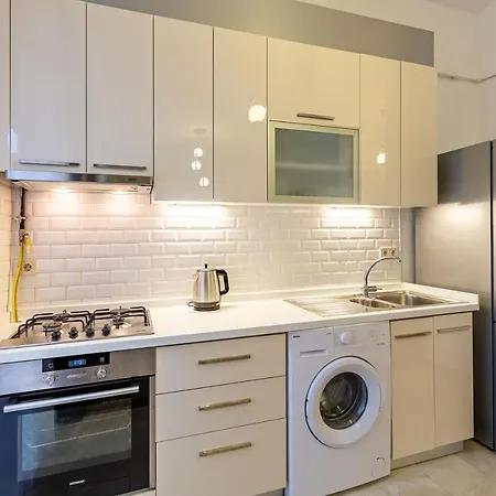 2 Bedroom Apartment In Umraniye Apartment *