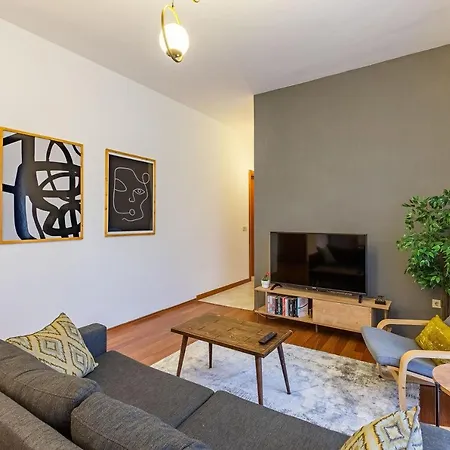 2 Bedroom Apartment In Umraniye *